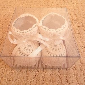 Crocheted Knit Baby Booties Newborn-6 months